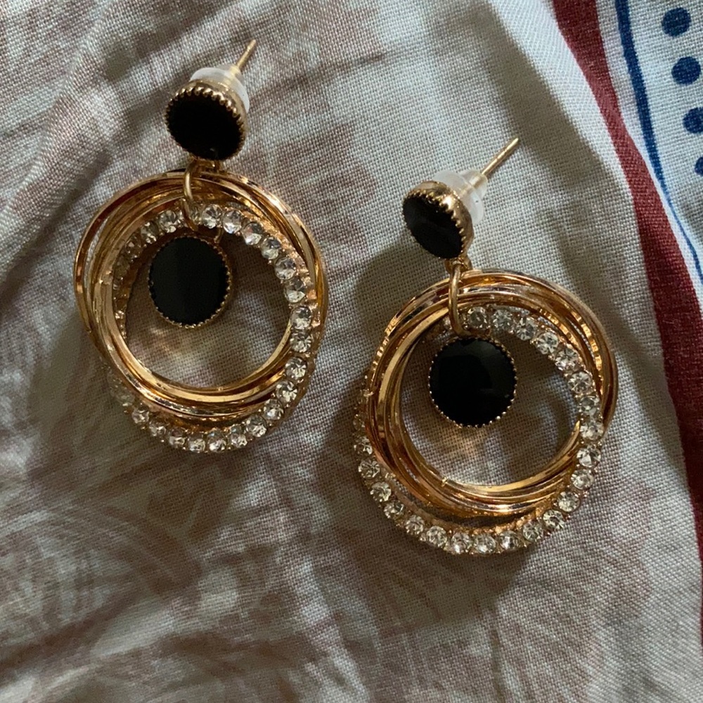 Earrings - Picture 1 of 1